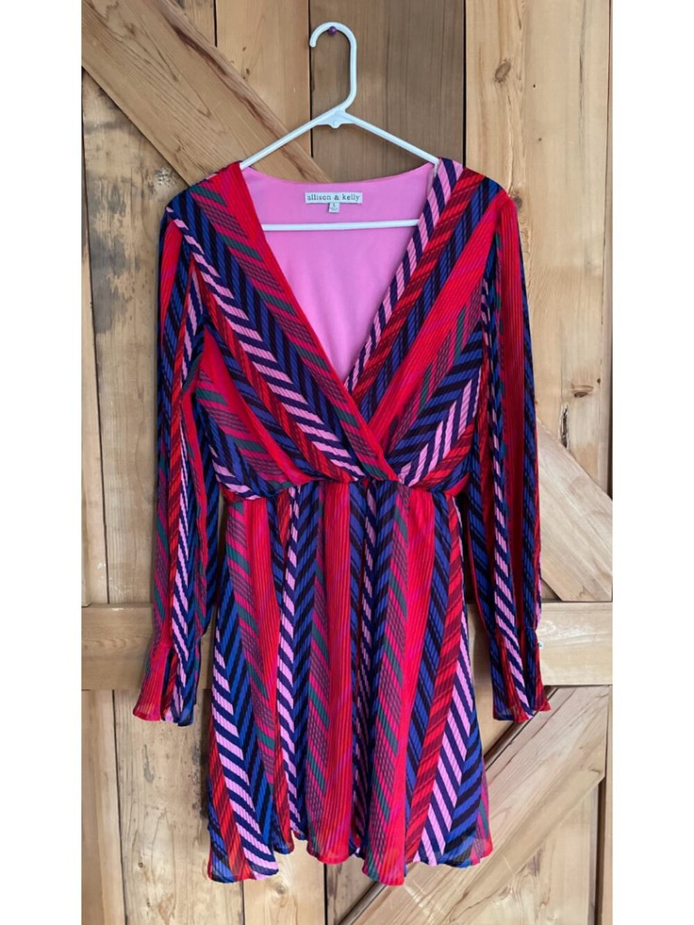 Allison & Kelly Colorful Pleated Chevron Dress, Red, Blue, Long Sleeve, Sz. L